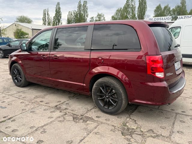Dodge Grand Caravan 3.6 R/T - 7