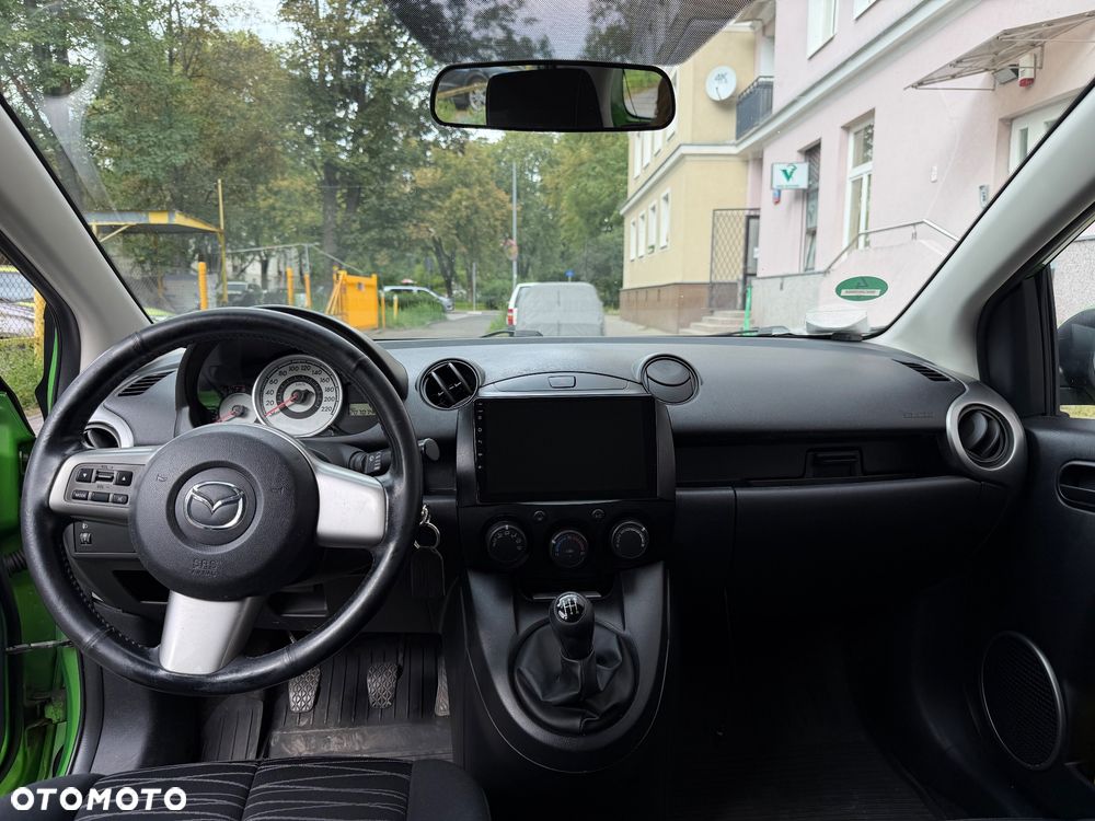 Mazda 2 - 8