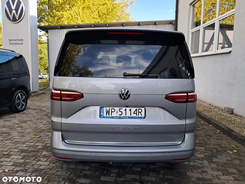 Volkswagen Multivan - 8