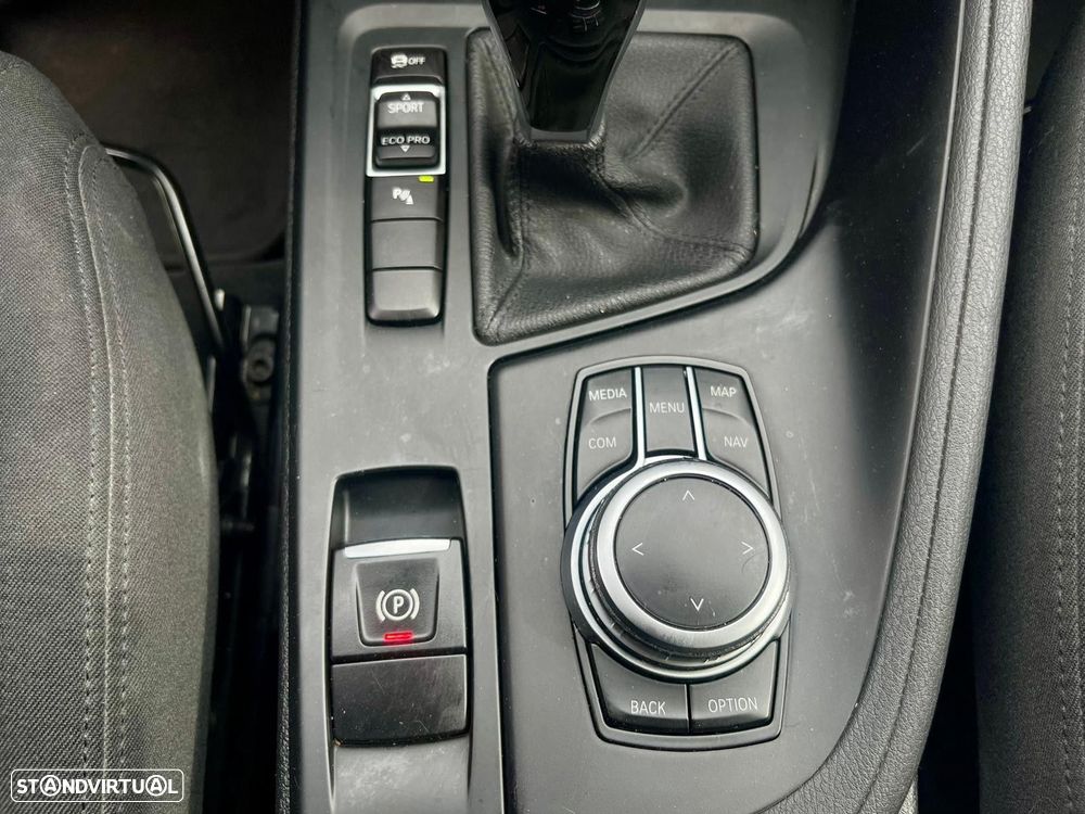 BMW X1 18 d sDrive Advantage Auto - 21