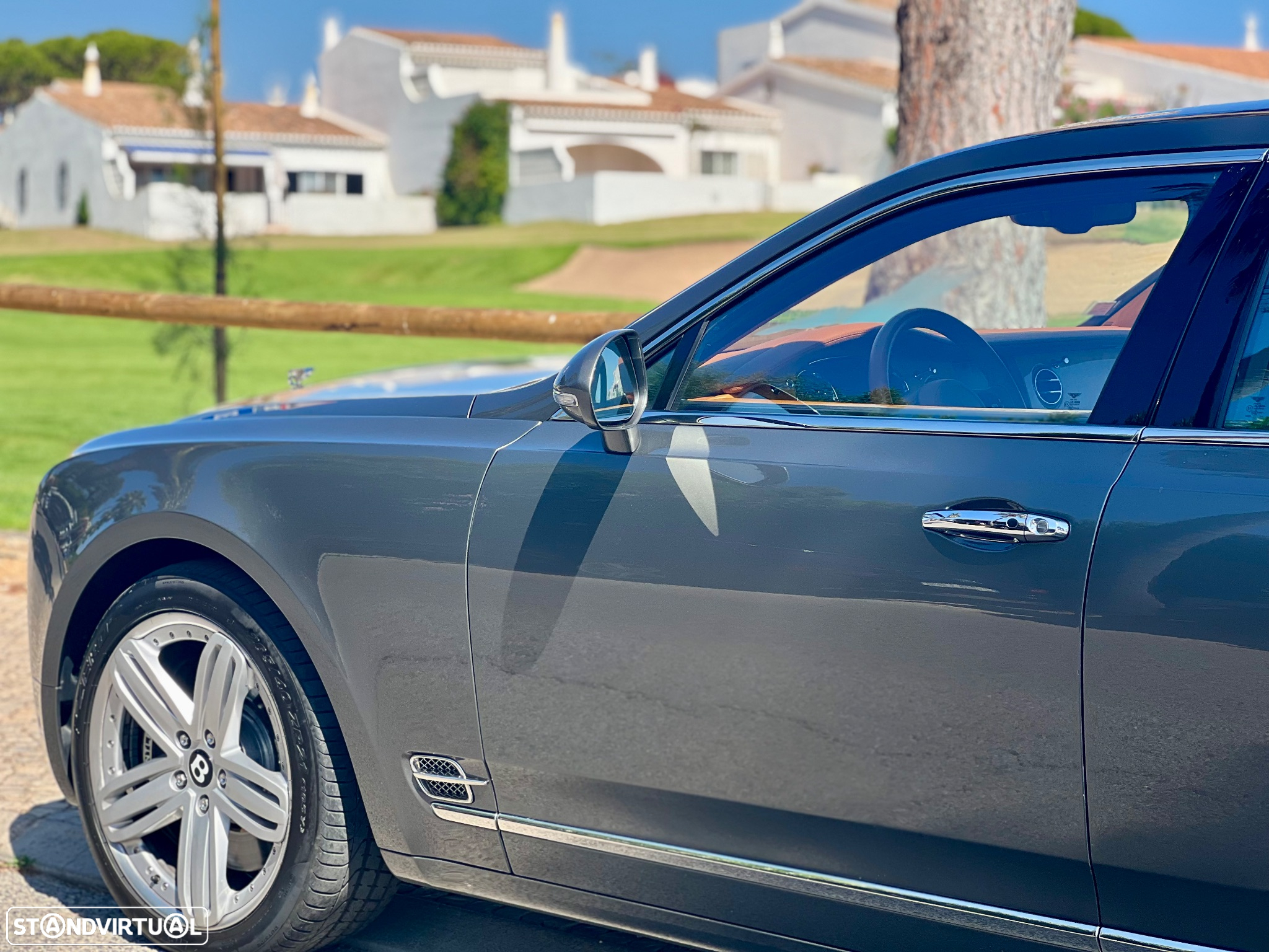 Bentley Mulsanne Standard - 29
