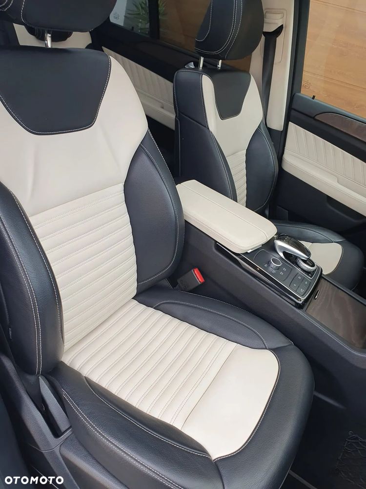 Mercedes-Benz GLE 350 d 4-Matic - 23