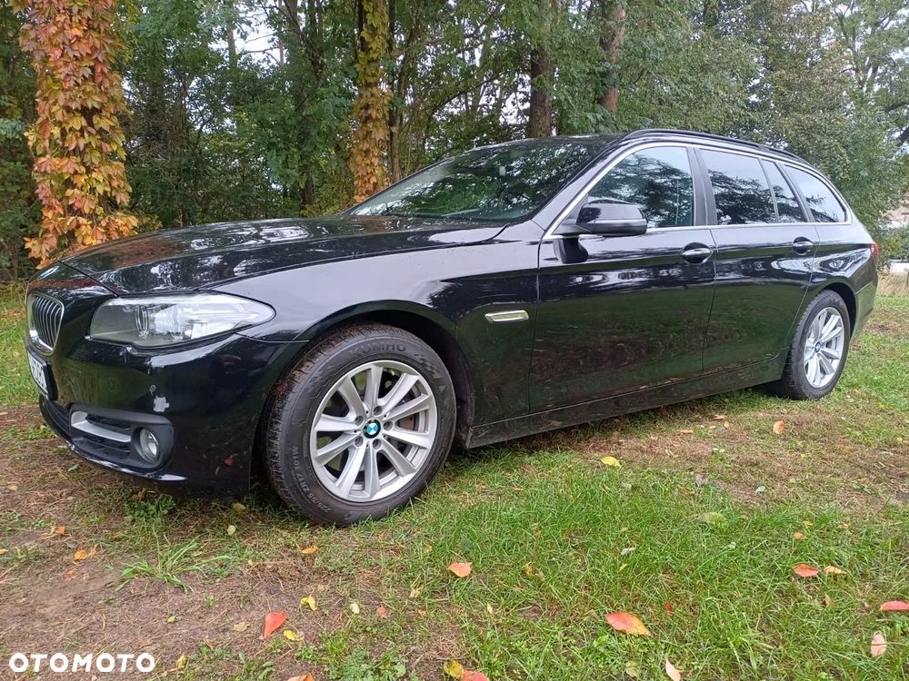 BMW Seria 5 525d Touring Sport-Aut - 1