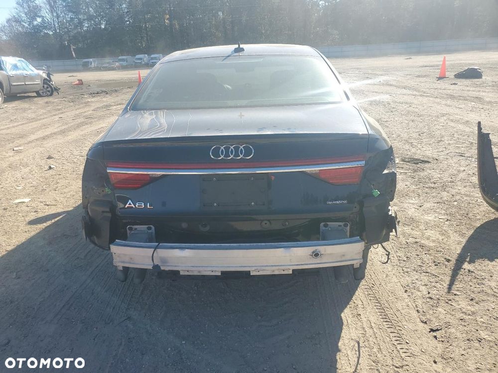 Audi A8 - 7