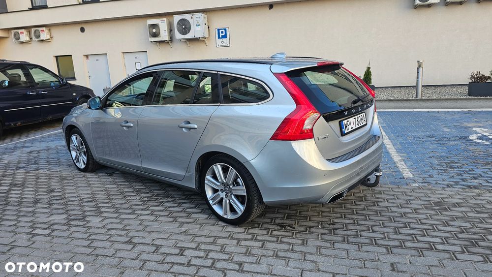 Volvo V60 T5 Kinetic - 9