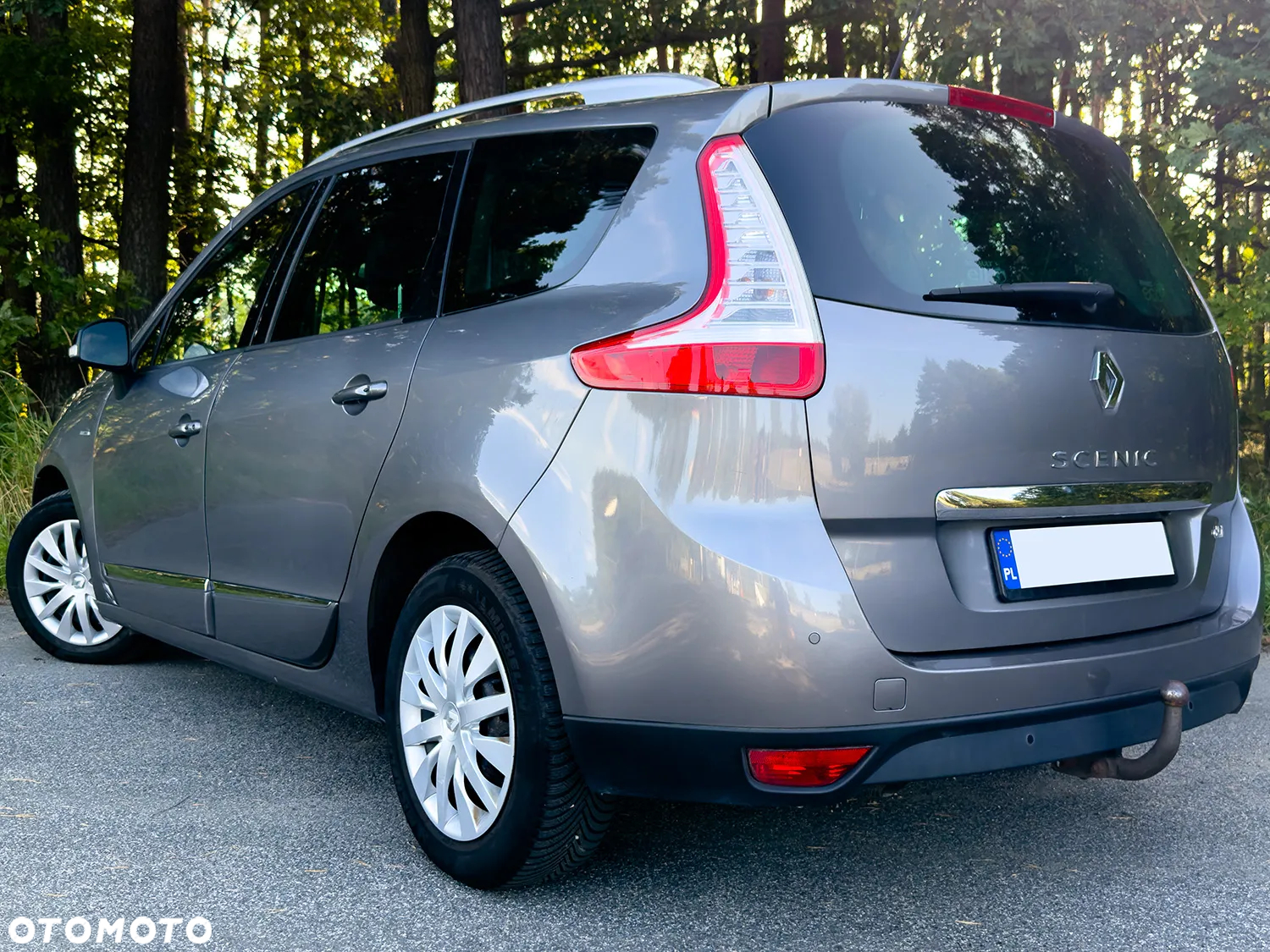 Renault Scenic 1.6 dCi Bose - 8