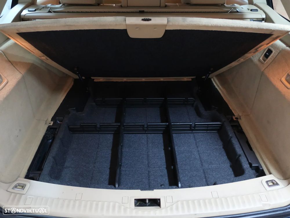 BMW 525 dA Touring - 12