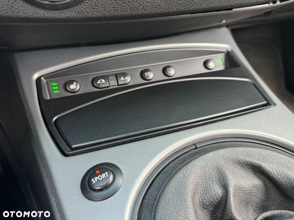 BMW Z4 2.5si - 19
