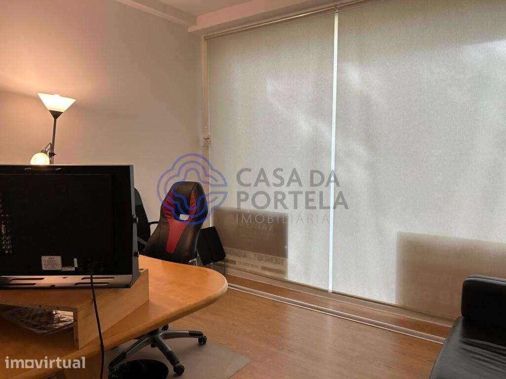 Escritório /Loja Premium nas Avenidas Novas para venda com 2 andares d - Grande imagem: 5/38