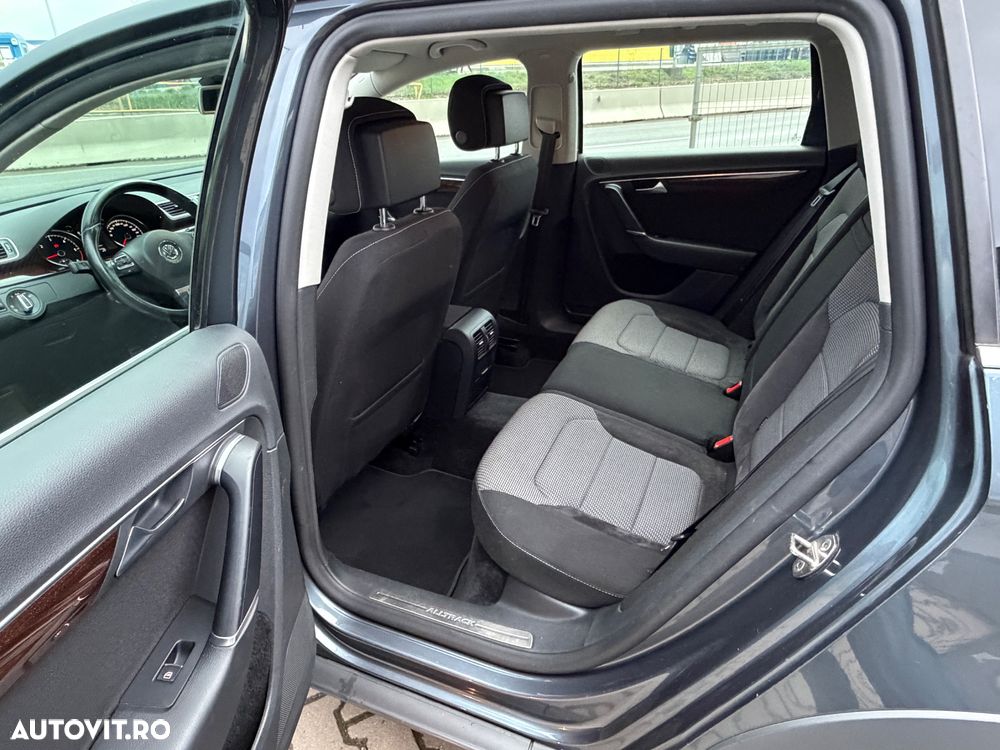 Volkswagen Passat 2.0 TDI BlueMotion Technology Highline - 38