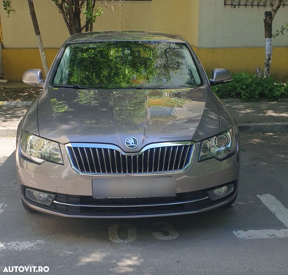 Skoda Superb 2.0 TDI Ambition - 1