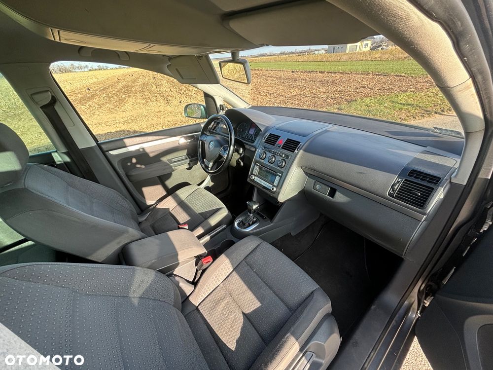 Volkswagen Touran 2.0 TDI DPF Highline DSG - 7