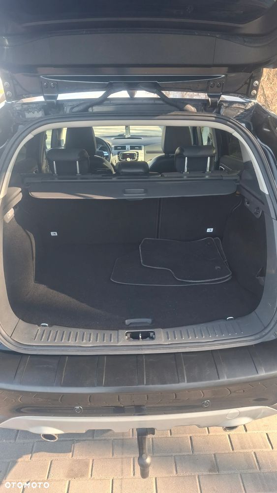 Ford Kuga 2.0 TDCi 2x4 Titanium - 10