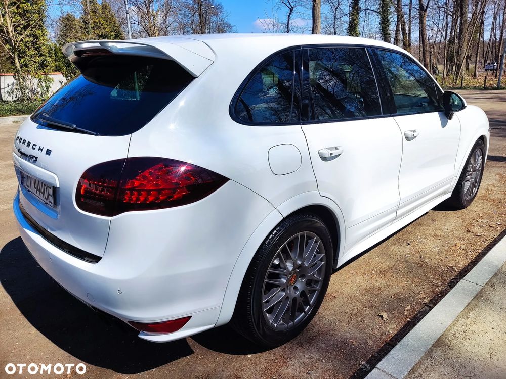 Porsche Cayenne - 7