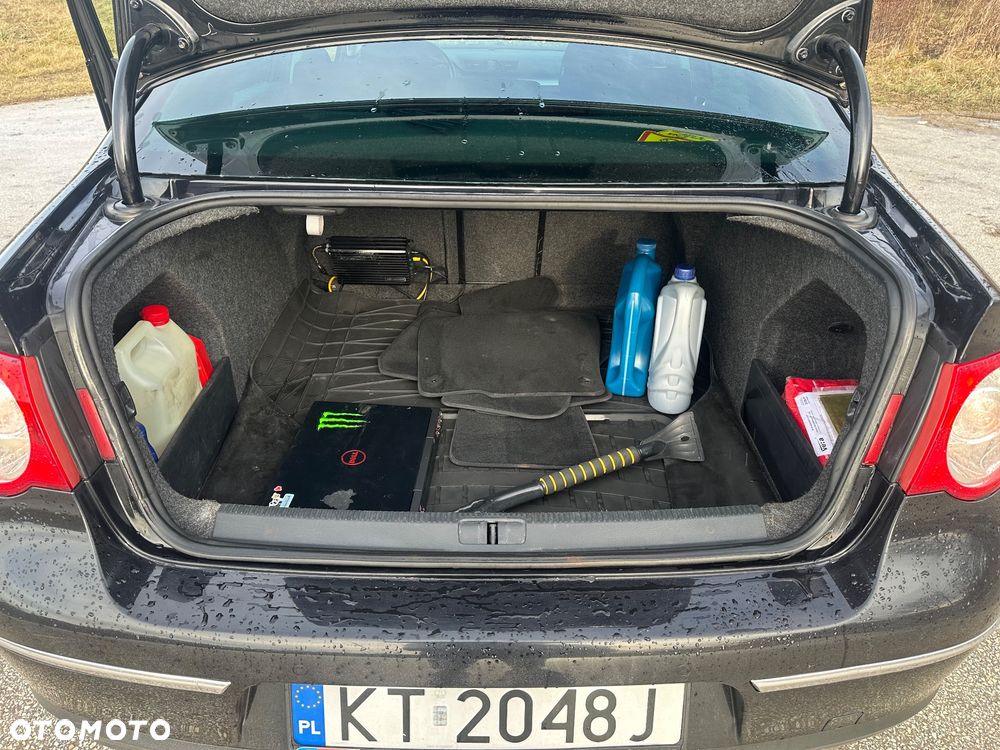 Volkswagen Passat 2.0 TDI Highline - 21