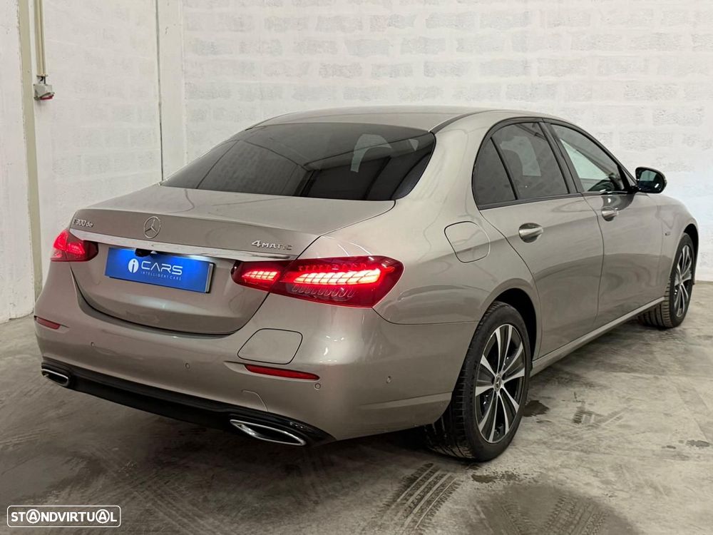 Mercedes-Benz E 300 de Avantgarde 4Matic - 11