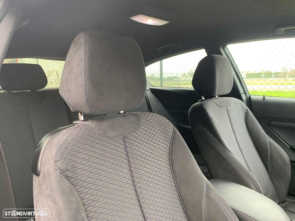 BMW 120 d Pack M - 12