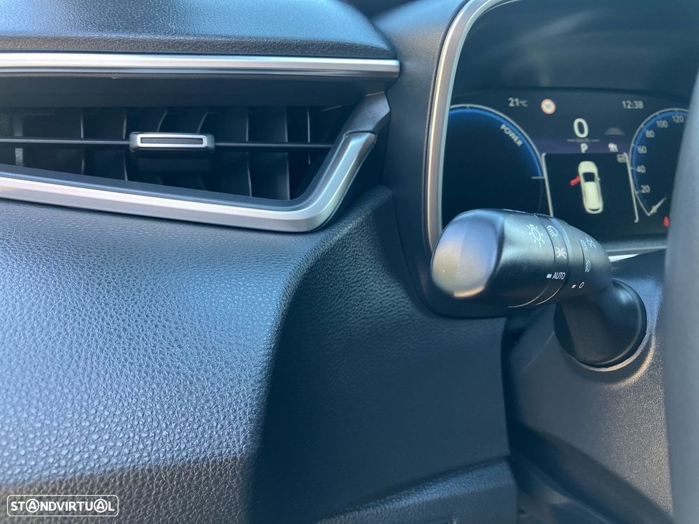 Toyota Corolla Touring Sports 1.8 Hybrid Comfort Plus - 29