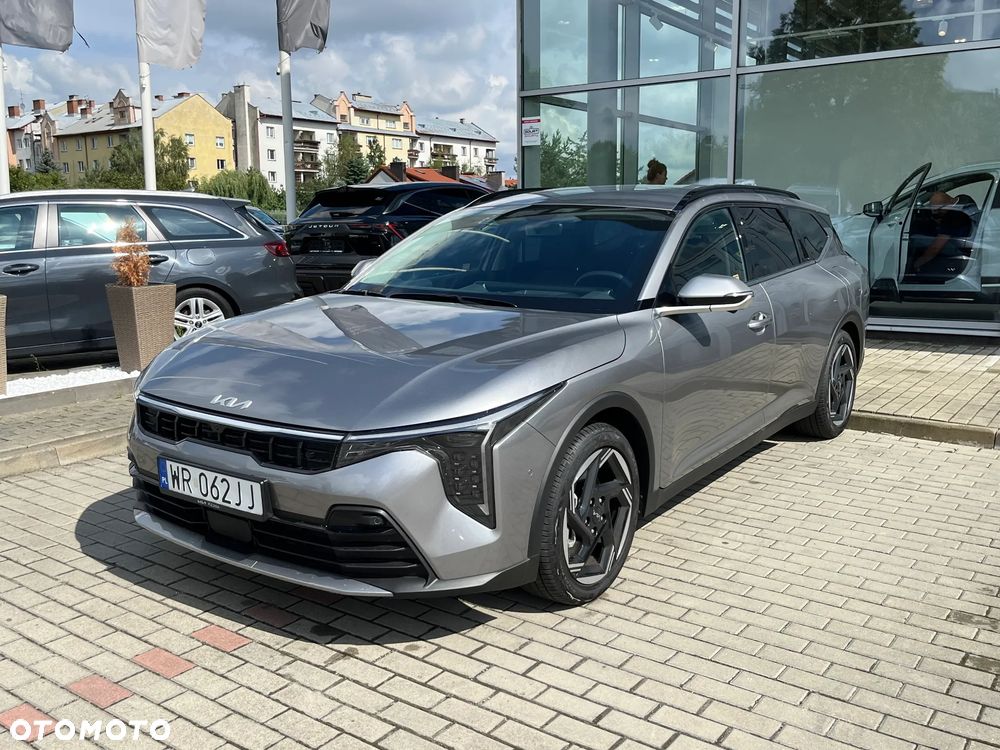 Kia K4 - 4