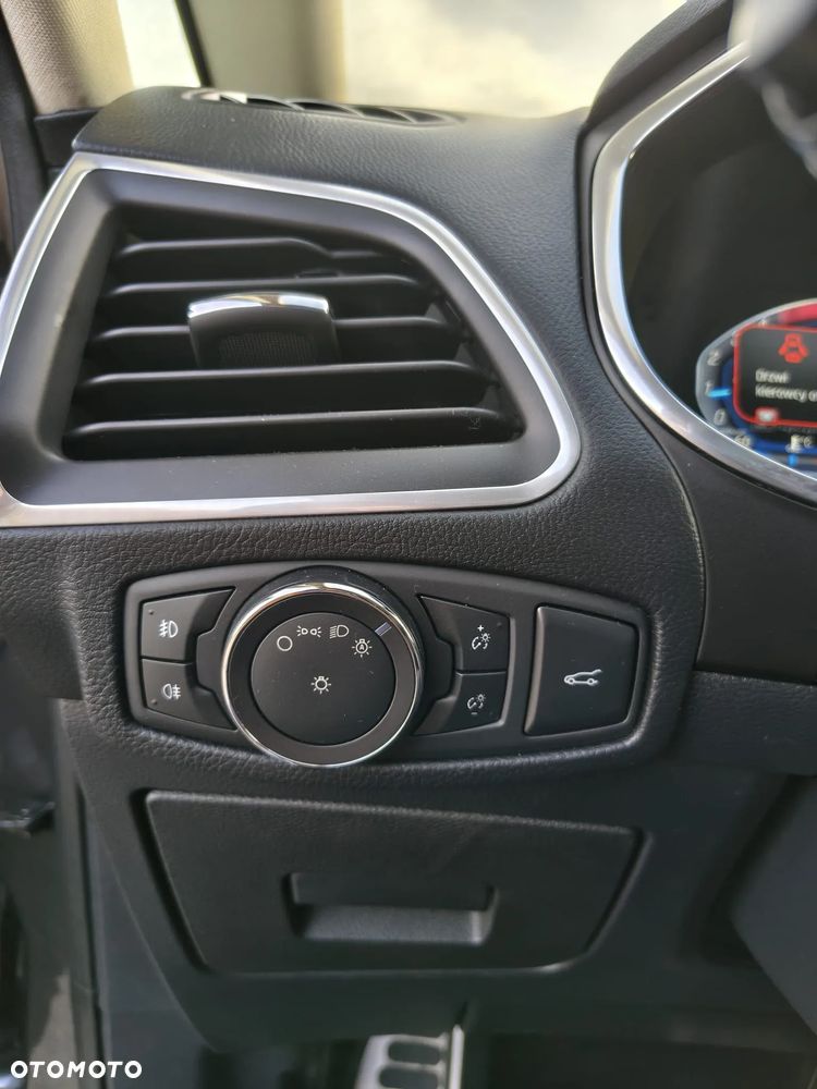 Ford S-Max 2.0 TDCi Titanium PowerShift - 18