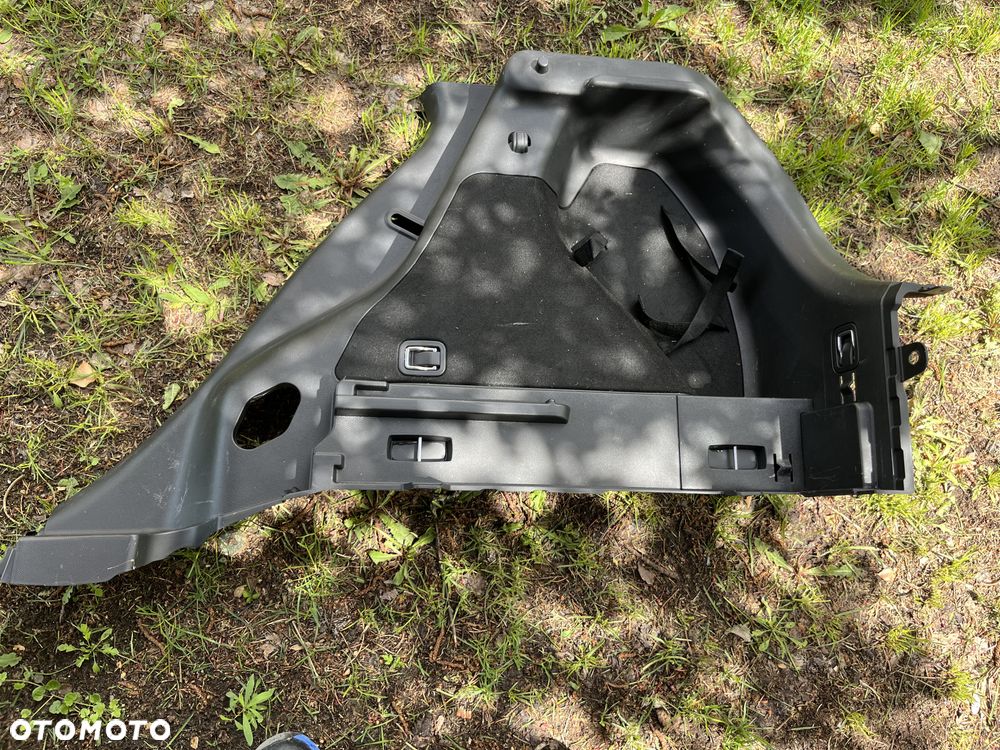 Tapicerka boczek bagażnika prawy Hyundai I20 II - 1