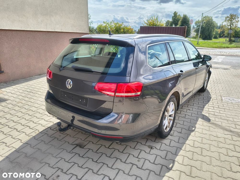 Volkswagen Passat Variant - 8