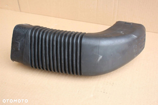 Rura dolot powietrza BMW e90 e91 e92 e93 3.0d 7790607 m57