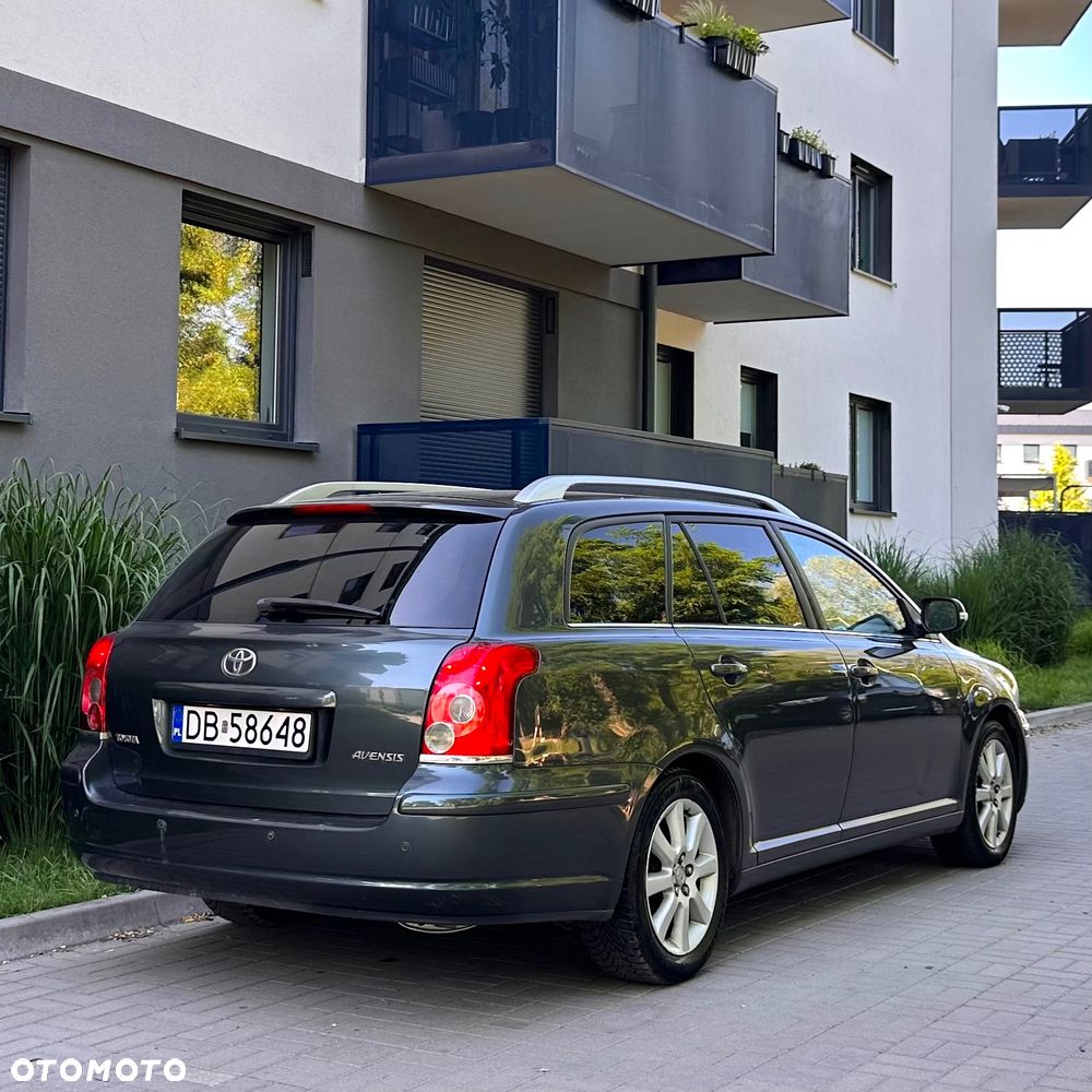 Toyota Avensis 2.0 VVT-i Prestige Premium - 3