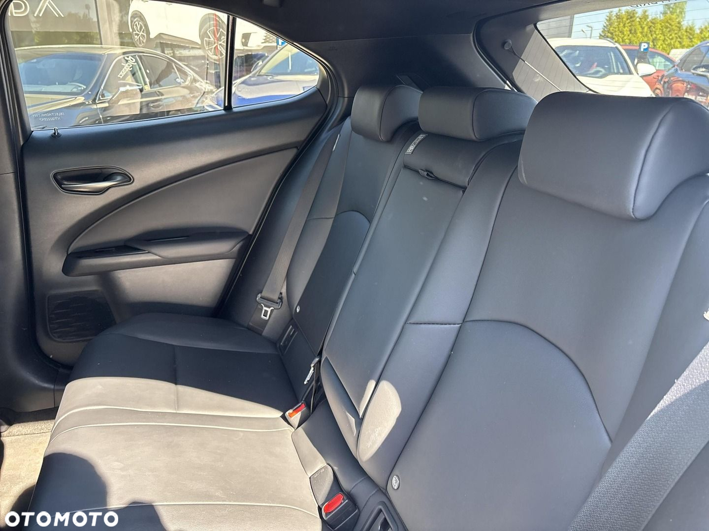 Lexus UX 250h GPF F Impression 2WD - 21