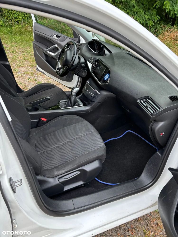 Peugeot 308 BlueHDi 100 Stop & Start Access - 12