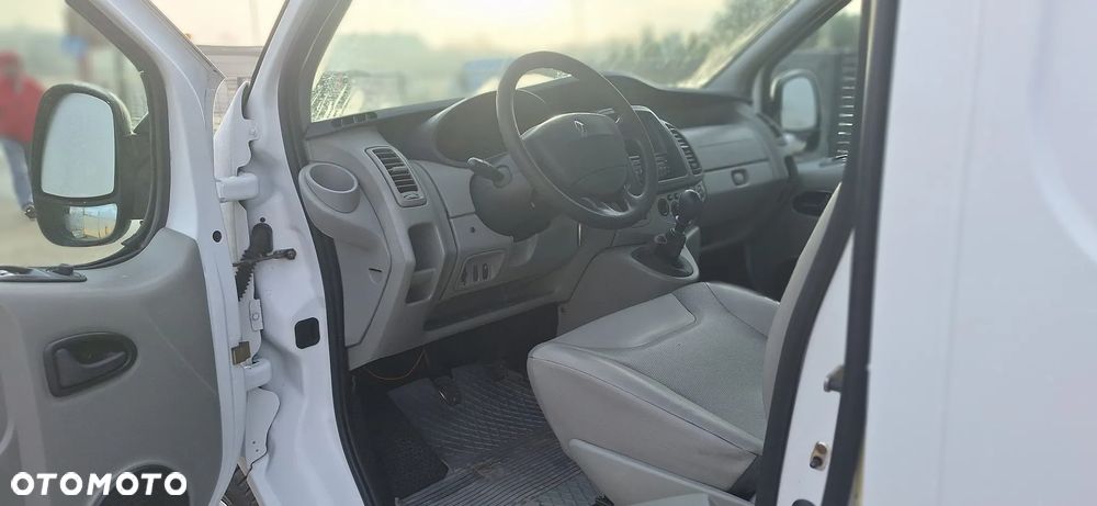 Renault Trafic - 6