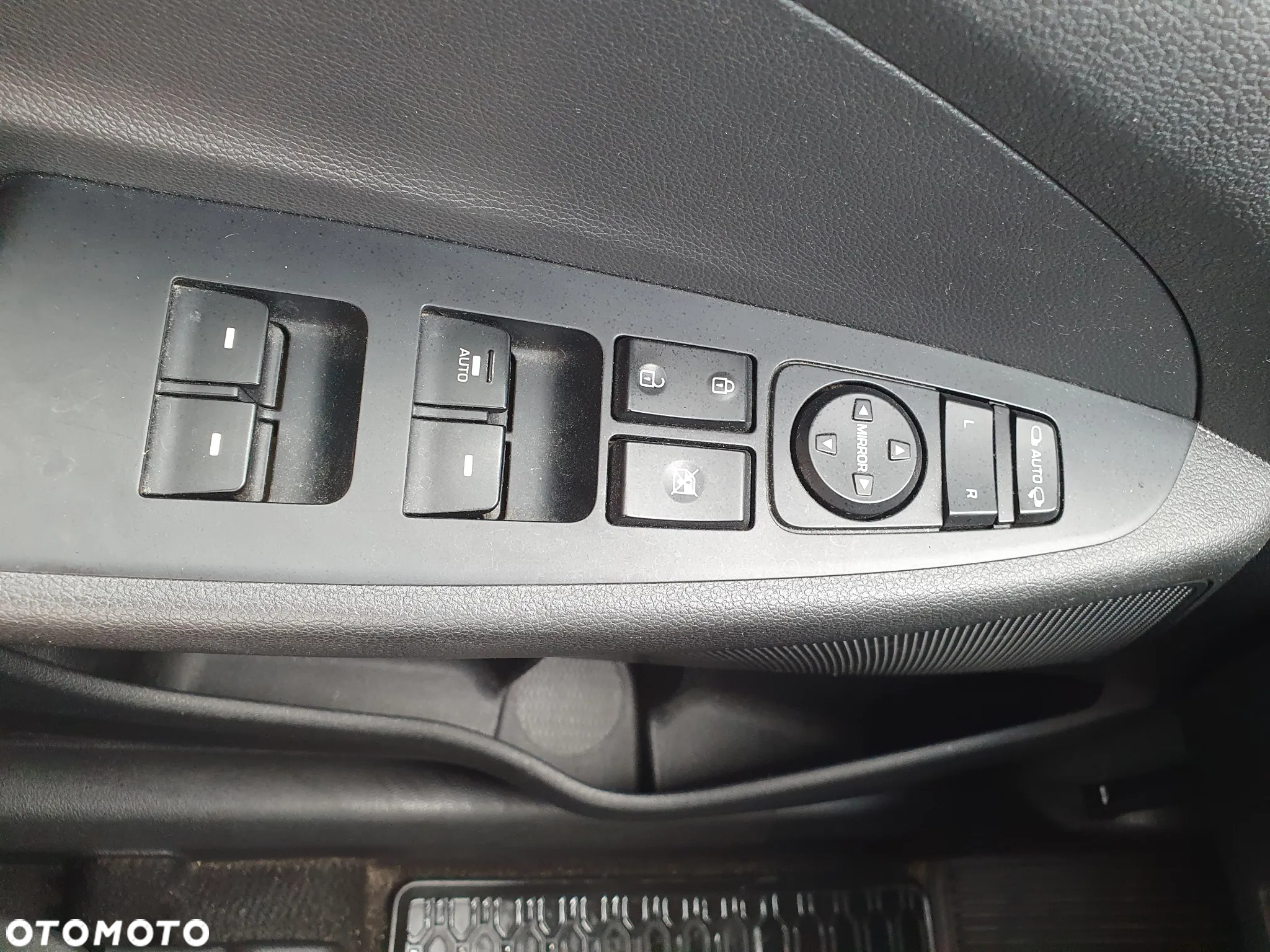 Hyundai Tucson 1.6 GDi Comfort 2WD - 25