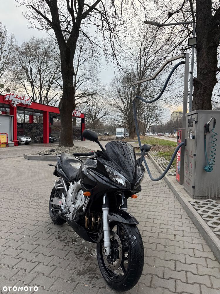 Yamaha FZ6 - 1