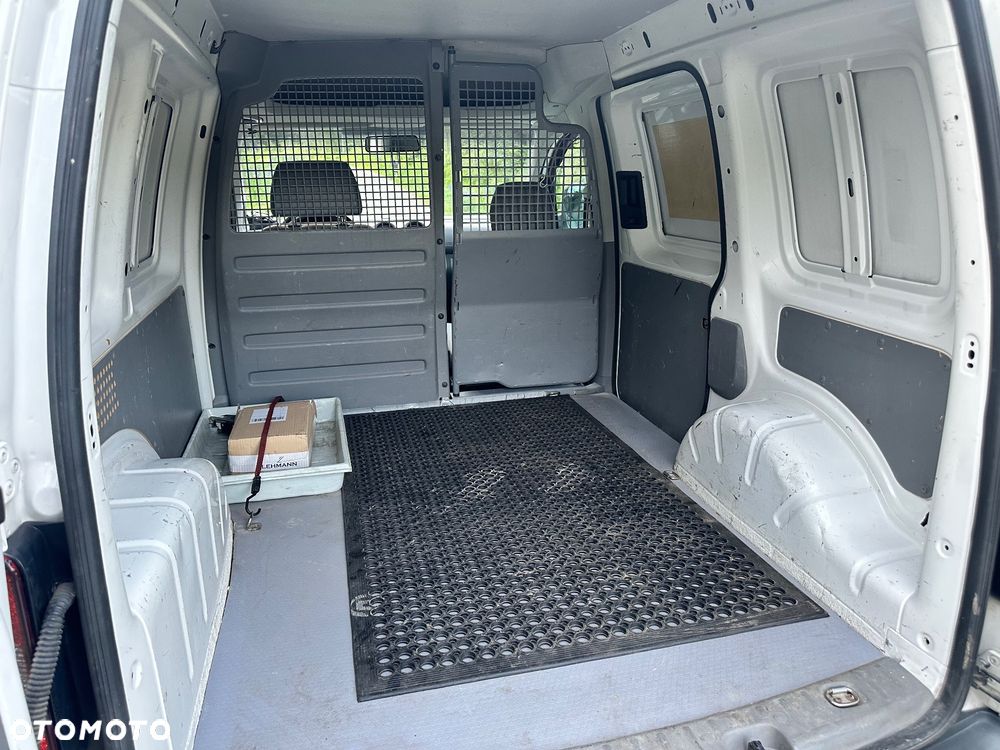 Volkswagen Caddy - 12