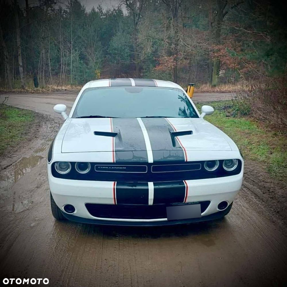 Dodge Challenger 3.6 SXT - 3