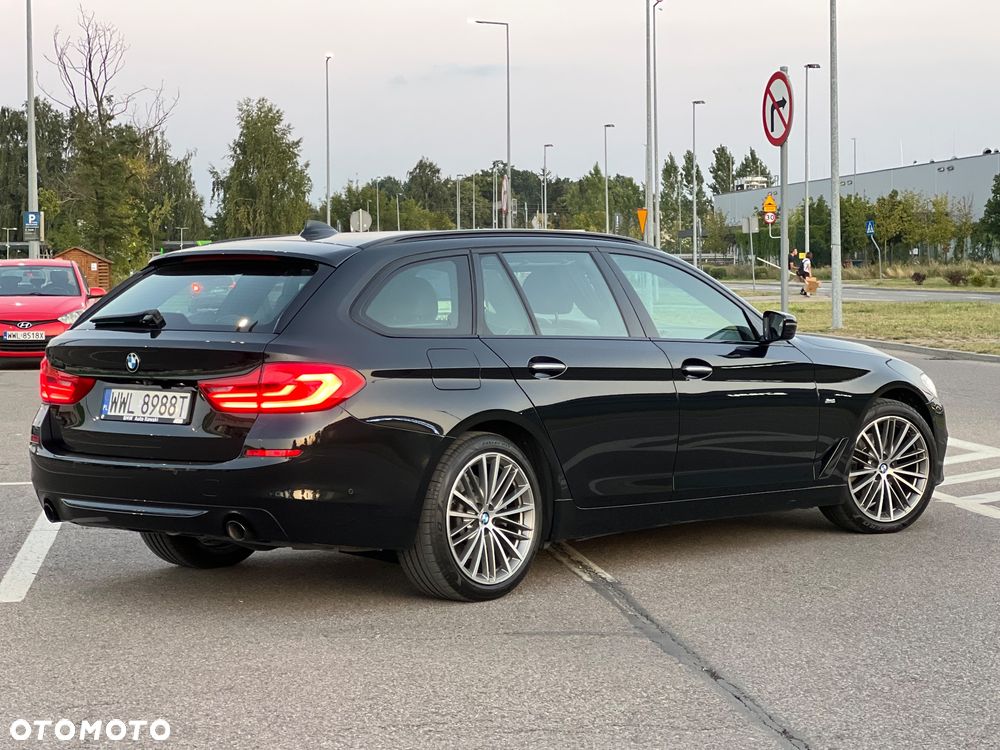 BMW Seria 5 520d Sport Line - 28