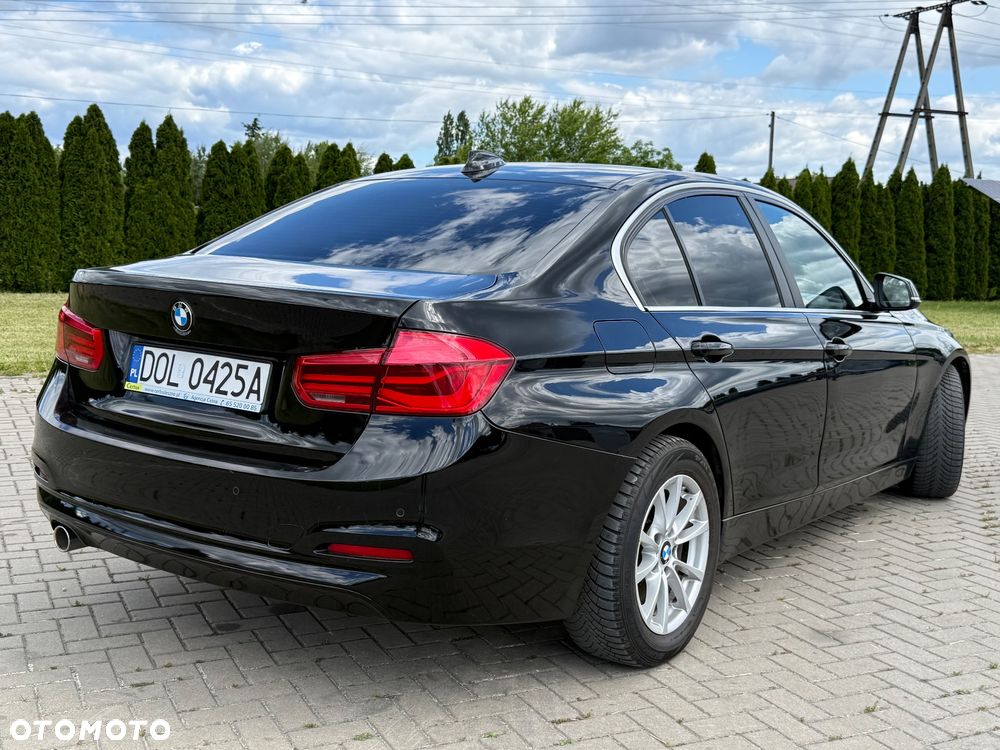 BMW Seria 3 - 12