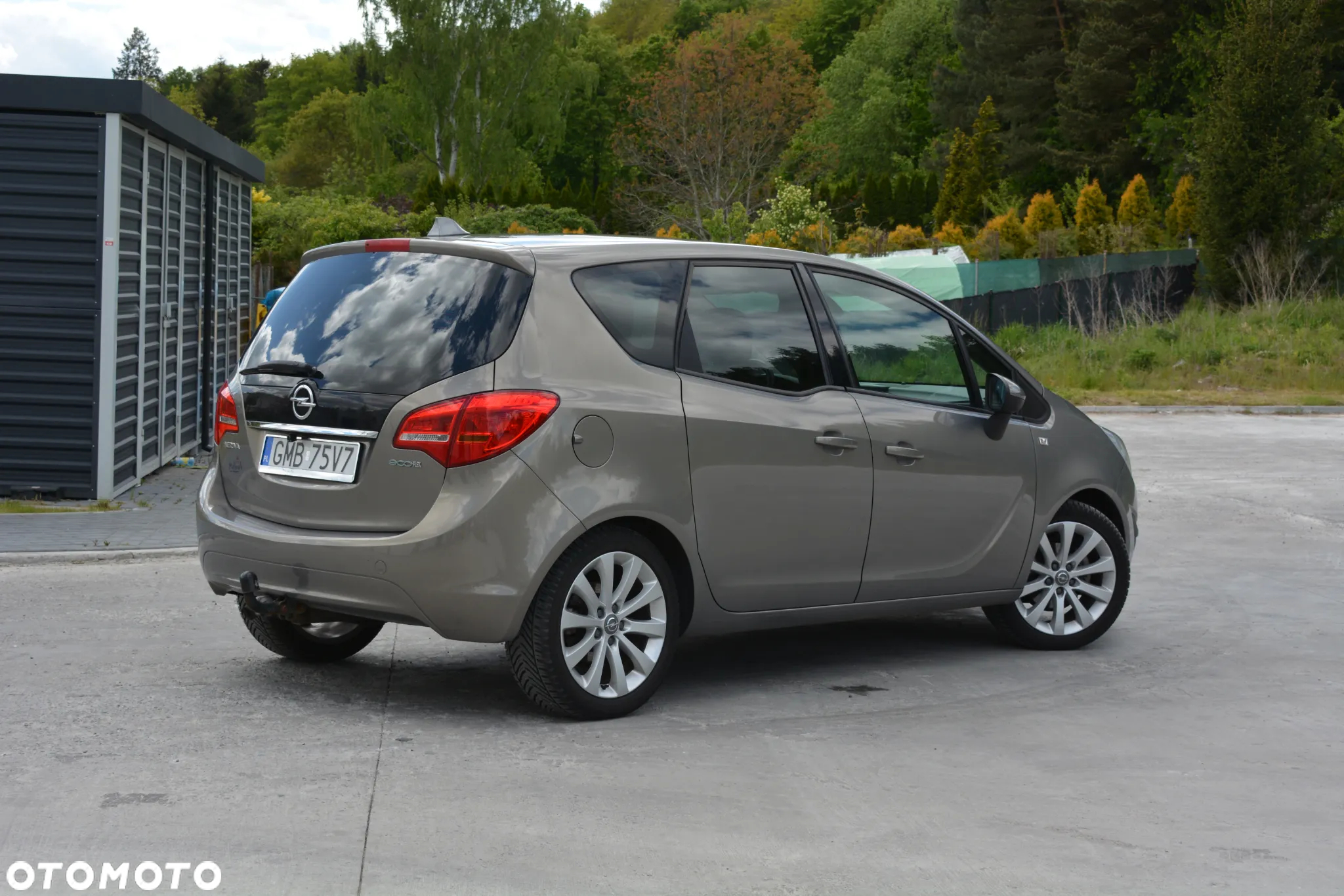 Opel Meriva 1.4 T Essentia S&S - 11