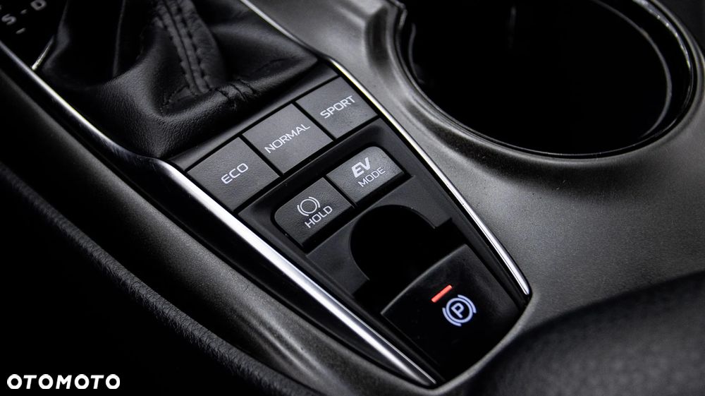 Toyota Camry 2.5 Hybrid Comfort CVT - 21