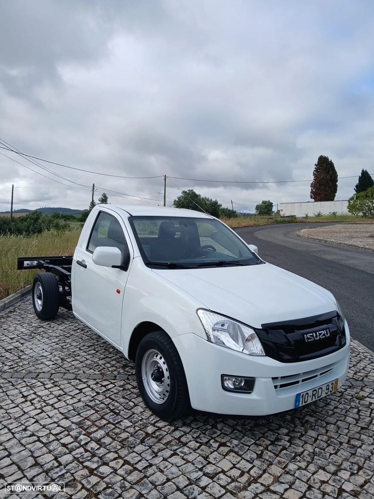 Isuzu D-MAX 2WD CS - 8