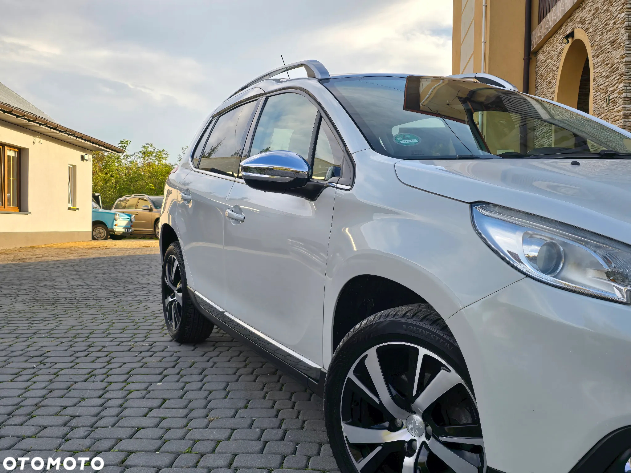 Peugeot 2008 1.6 VTi Allure - 3