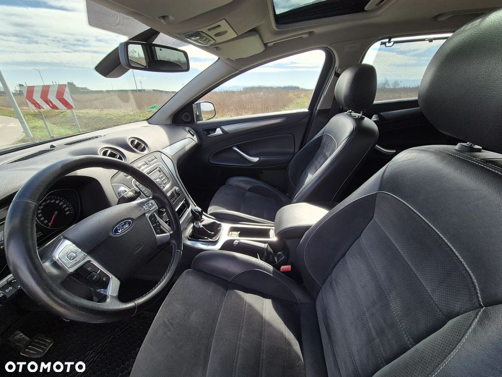 Ford Mondeo 2.0 TDCi Titanium S - 19