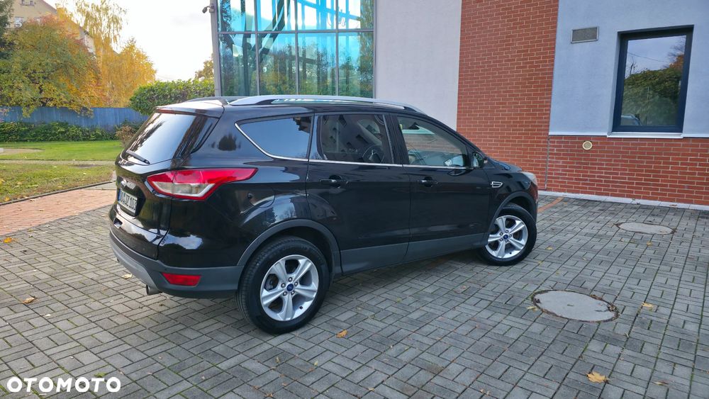 Ford Kuga 2.0 TDCi FWD Titanium - 4