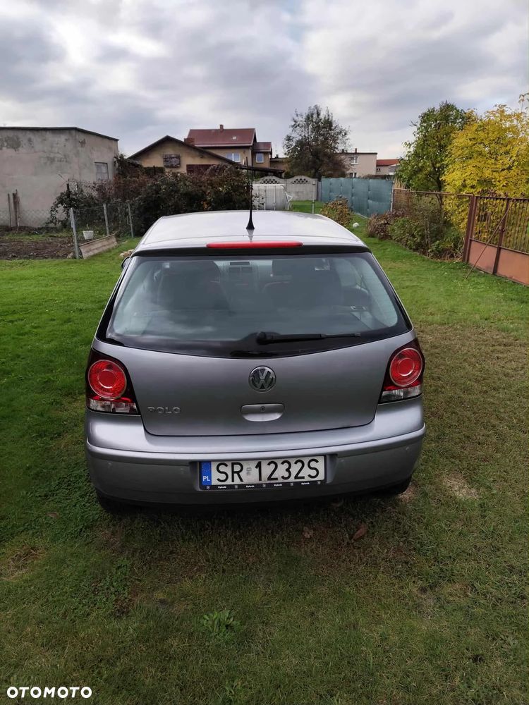 Volkswagen Polo - 8