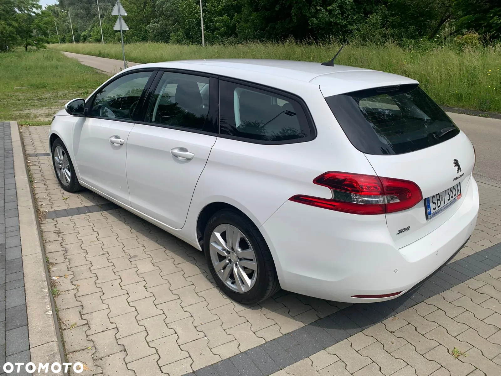 Peugeot 308 SW 1.5 BlueHDi Active S&S - 4