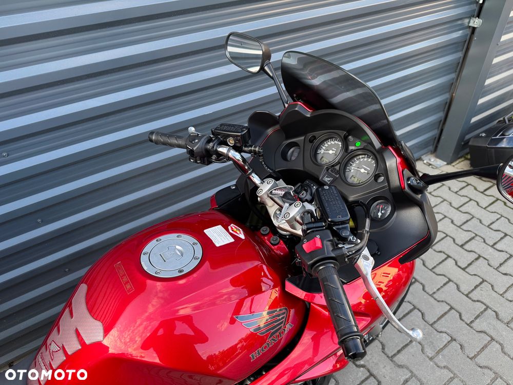 Honda CBF - 11