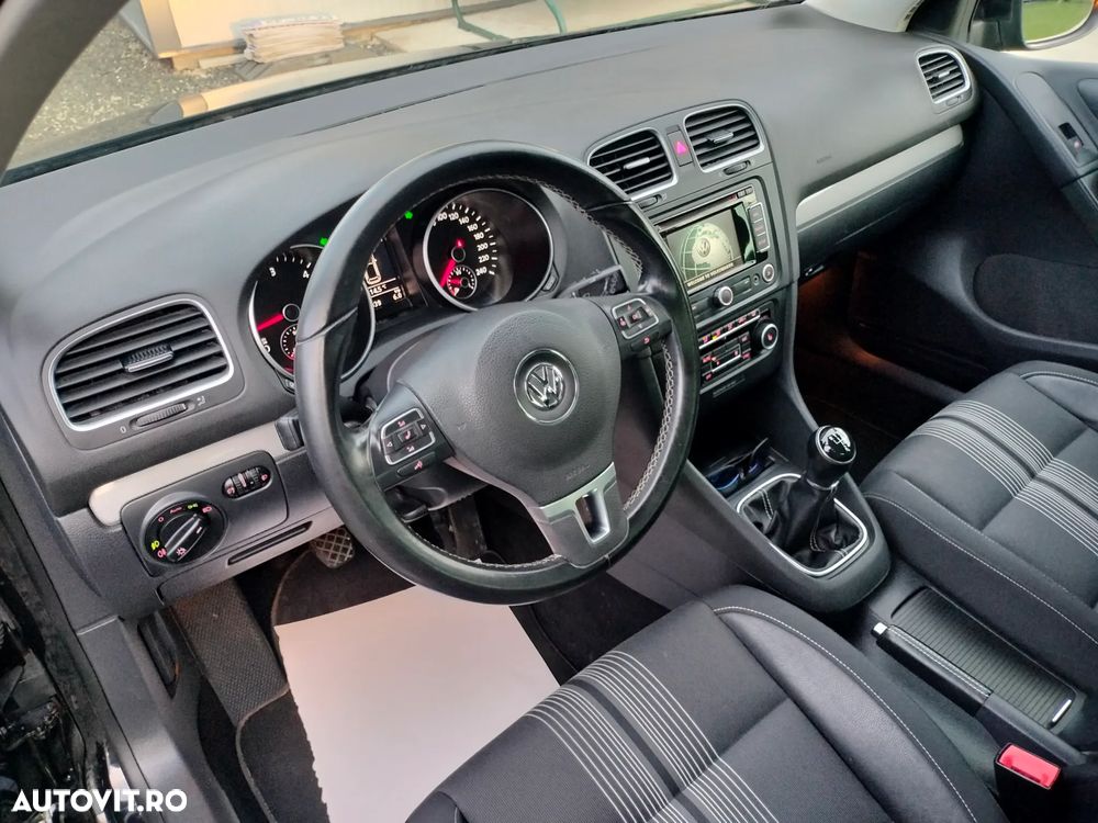 Volkswagen Golf 1.6 TDI DPF Style - 36