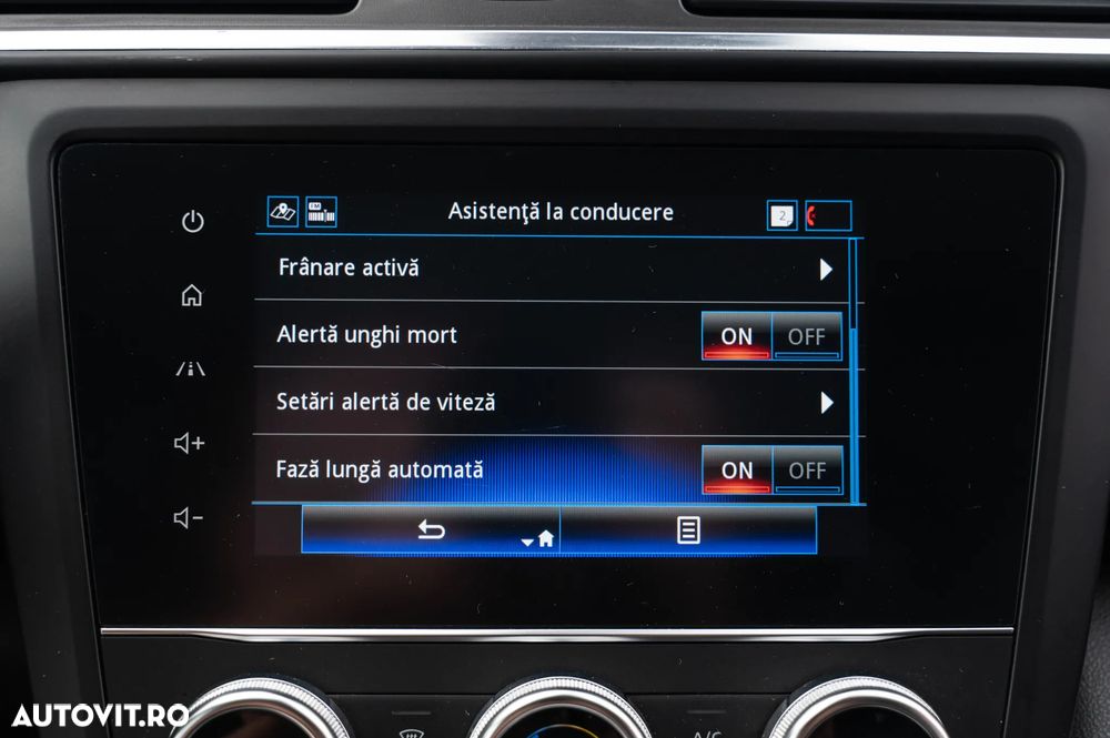 Renault Kadjar BLUE dCi 115 EDC INTENS - 32