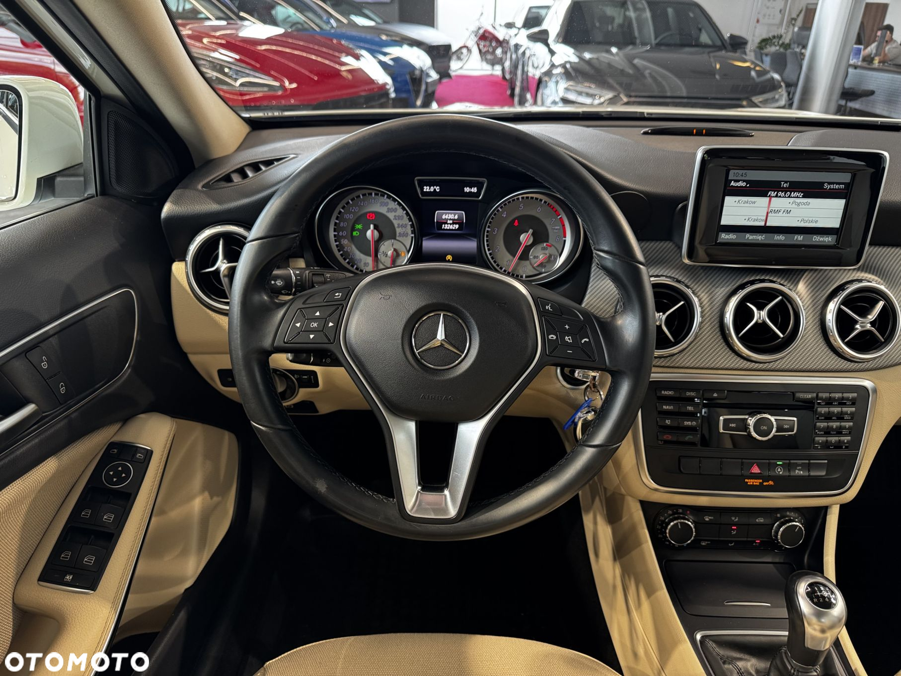 Mercedes-Benz GLA - 18