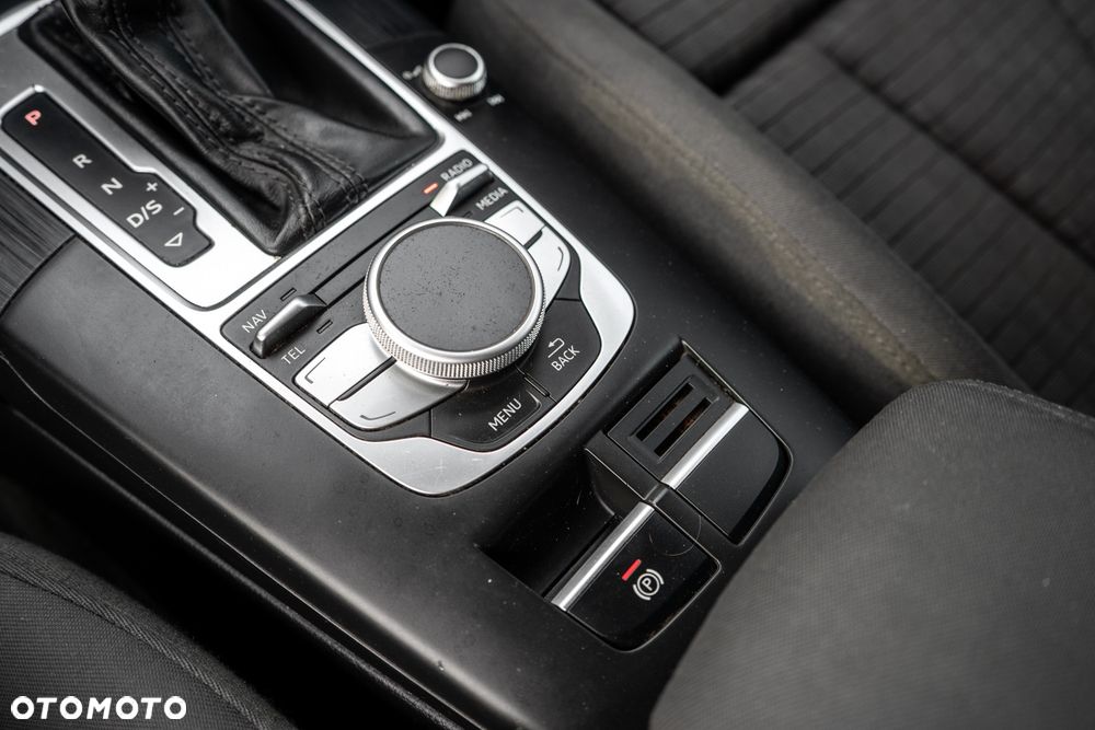 Audi A3 3-drzwiowe 2.0 TDI S tronic Ambition - 19